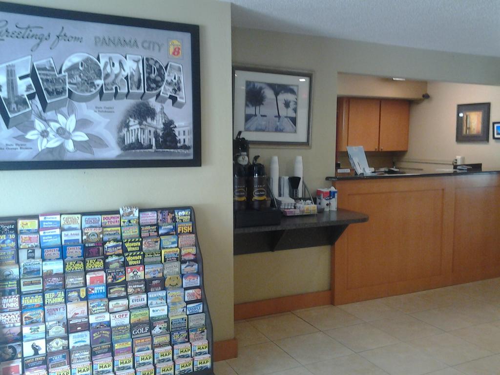 Super 8 By Wyndham Panama City Exteriör bild