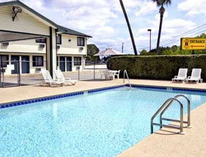 Super 8 By Wyndham Panama City Exteriör bild