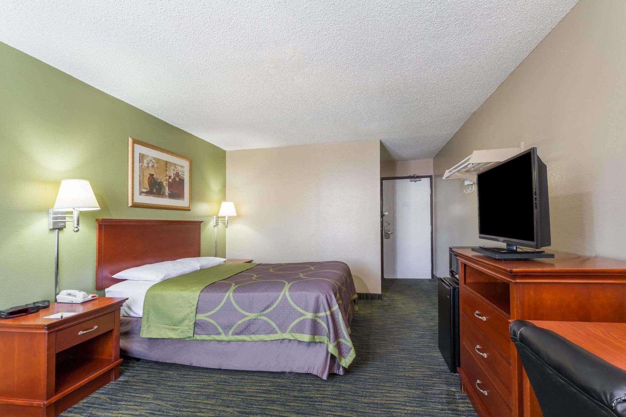Super 8 By Wyndham Panama City Exteriör bild