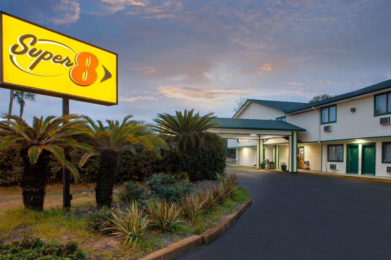 Super 8 By Wyndham Panama City Exteriör bild